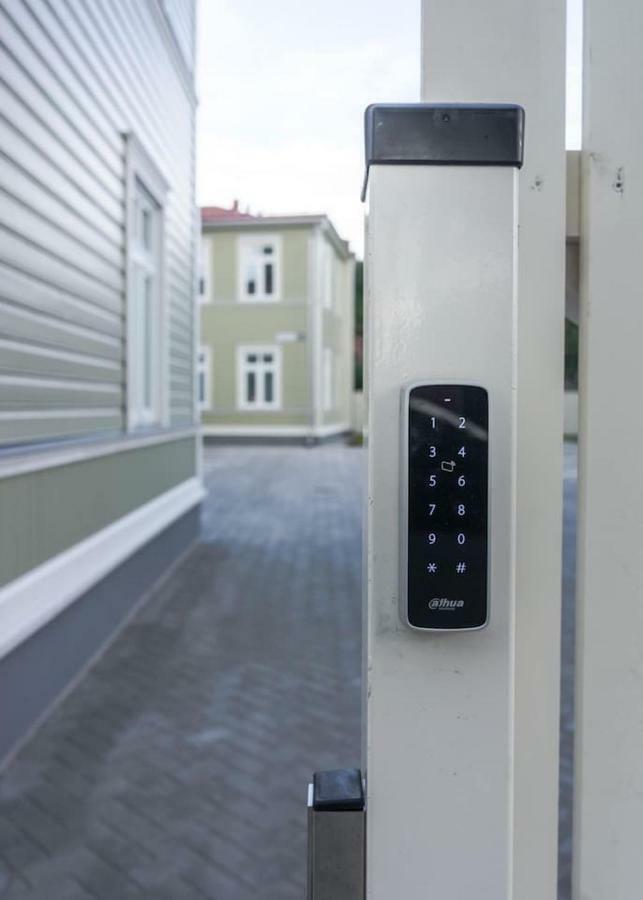 Kalamehe Modern Apartment 2 Near City Center Parnu Exterior photo