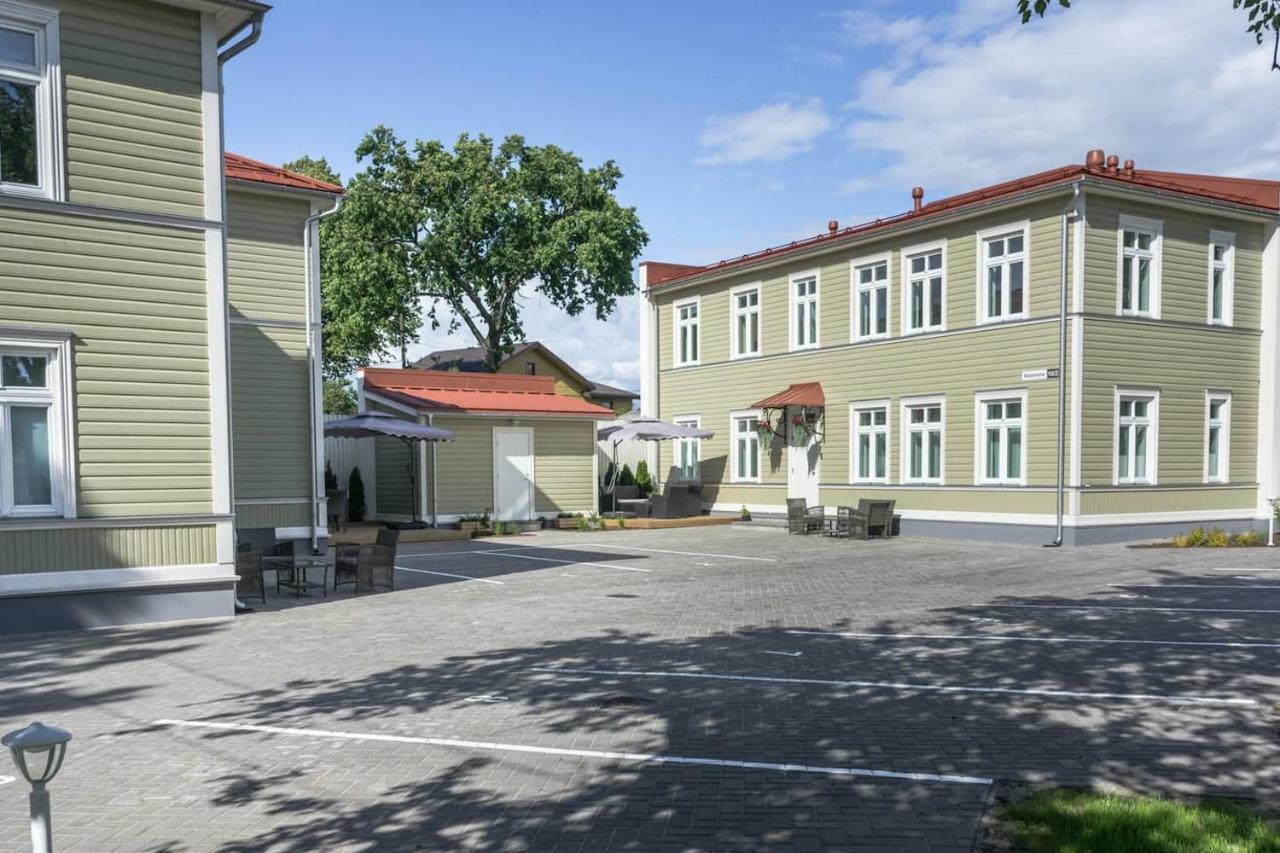Kalamehe Modern Apartment 2 Near City Center Parnu Exterior photo