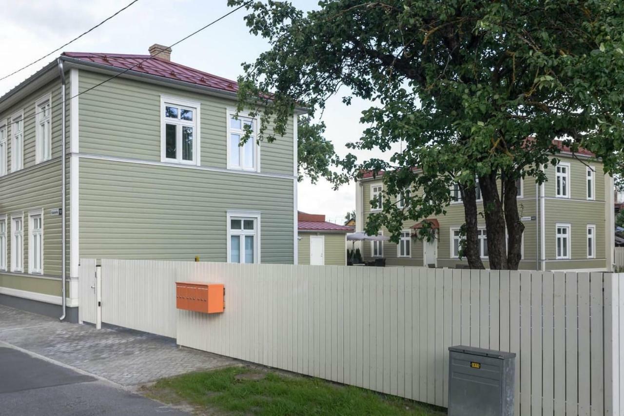 Kalamehe Modern Apartment 2 Near City Center Parnu Exterior photo